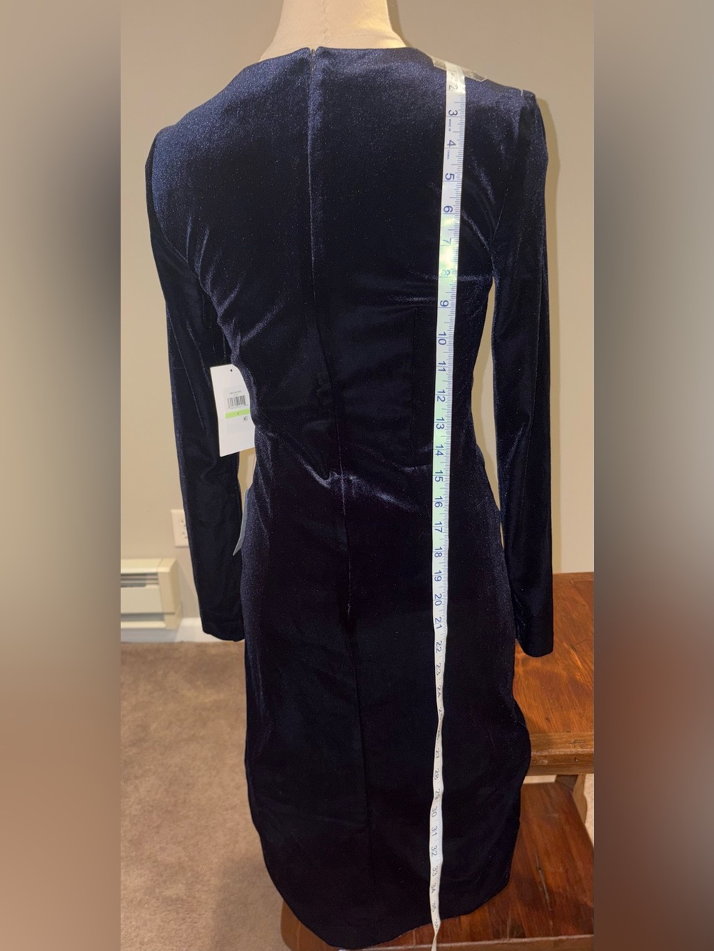 NWT Harper Rose Long Sleeve Ruched Velvet Dress Size 4 - Picture 8 of 15